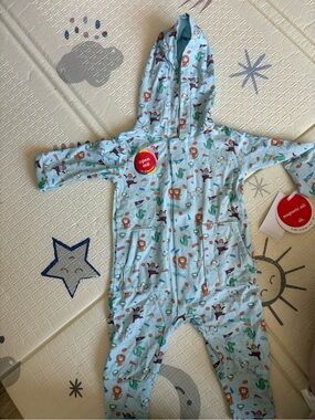 Infant Magnetic Me Hooded One-Piece Romper